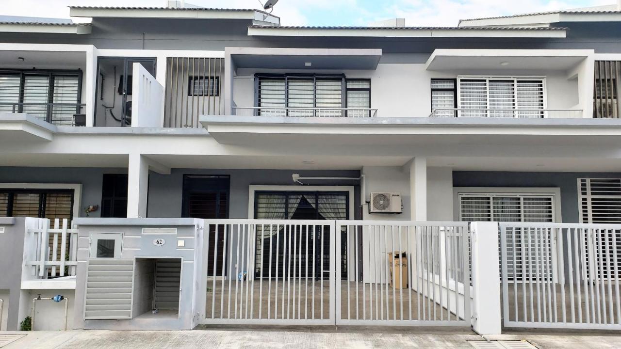 Sr Home-Stay @ Klia Kuala Lumpur Exterior foto